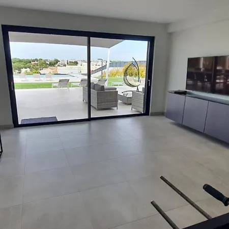 Villa Skye *
